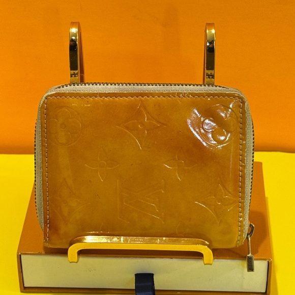 Louis Vuitton Printed monogram tine wallet - Picture 2 of 12